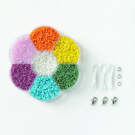 FO68 PACK DE 90 grs DE  PERLES ROCAILLES, COULEURS MIXTES + 3 FILS NYLON DE 1 m , 3 FERMOIRS